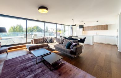 3 szobás lakás az bérlés a Bratislava-Staré Mesto