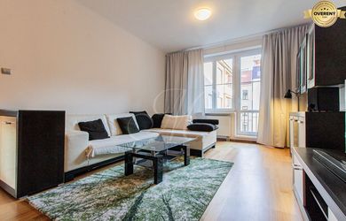 3 szobás lakás az bérlés a Bratislava-Staré Mesto
