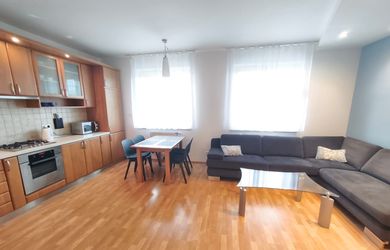 3 szobás lakás az bérlés a Bratislava-Petržalka