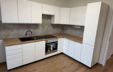 3 szobás lakás az eladás a Bratislava-Dúbravka