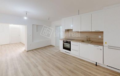 DIRECTREAL|PRIESTRANNÝ 2 IZBOVÝ BYT 50 m2 NA PREDAJ PRI HORNOM BARE V OBCI ŠUĽANY