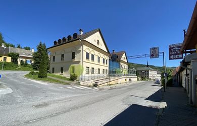 Üzlethelyiségek az eladás a Gelnica