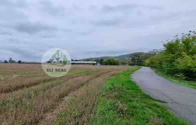 Szántóföld az eladás a Košice-Krásna