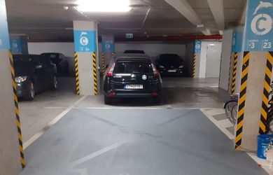 Önálló garázs az bérlés a Bratislava-Ružinov
